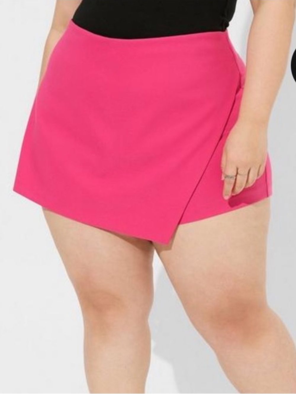Torrid Hot Pink Asymmetrical Pull On Stretch Skort Size 2